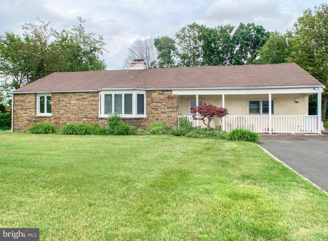 Warminster, PA 18974,599 IVYLAND RD