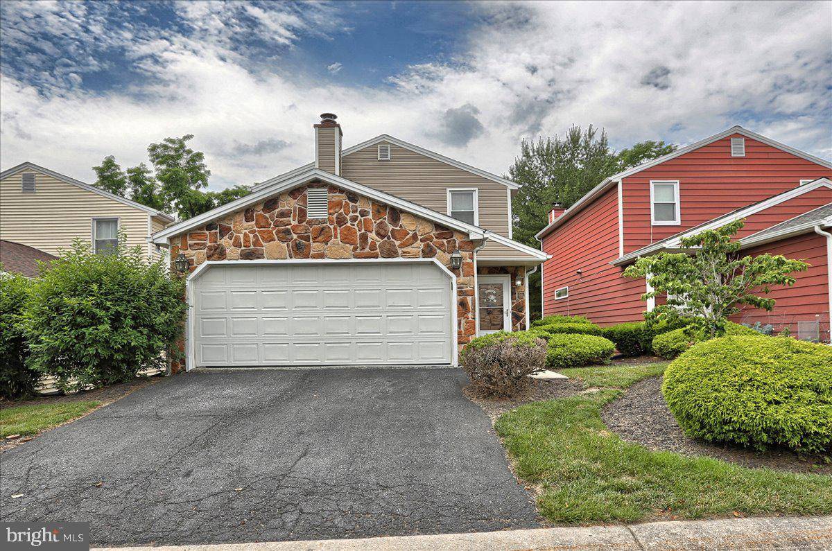 Harrisburg, PA 17110,2241 HIGHLAND CIR