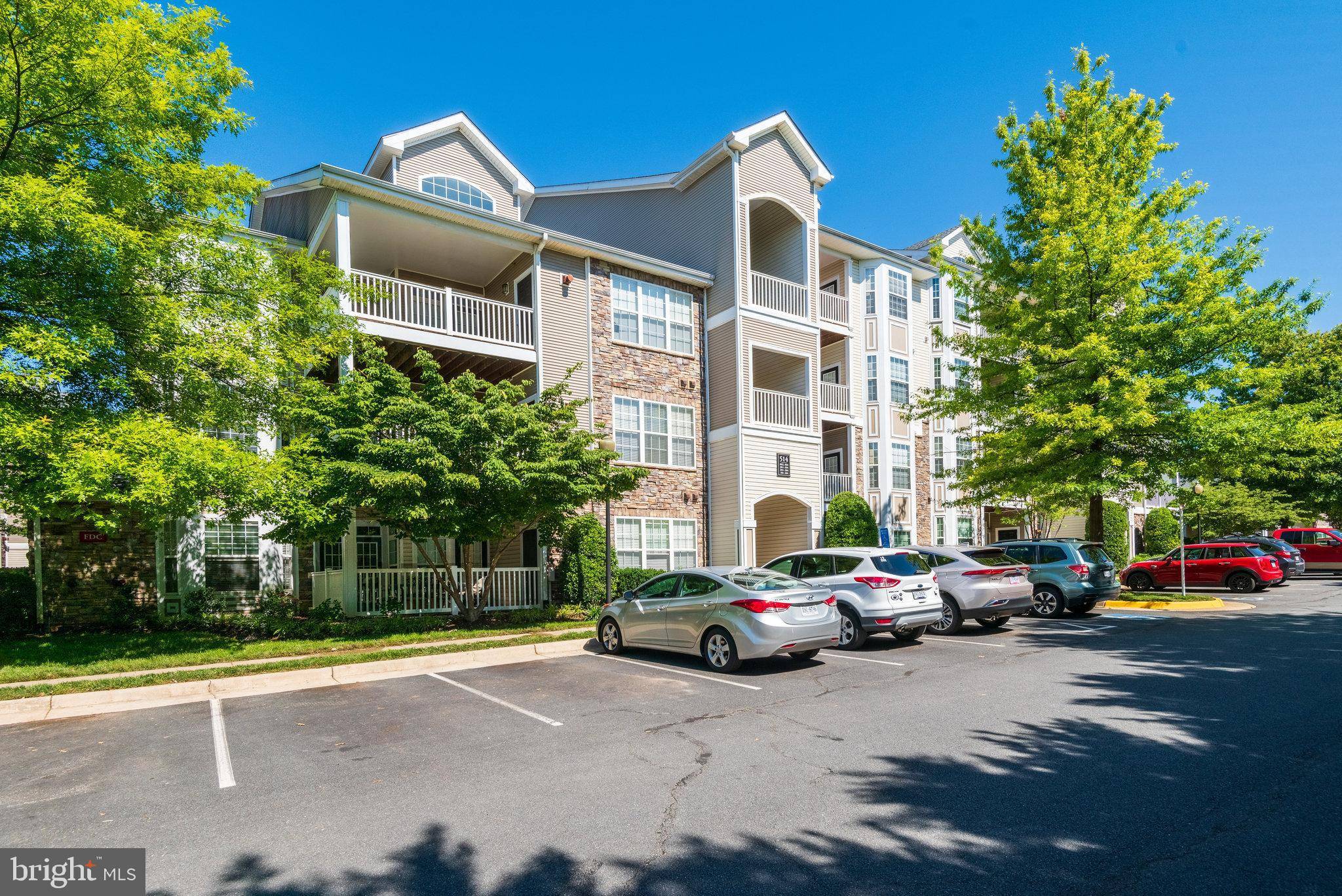 Leesburg, VA 20175,514 SUNSET VIEW TER SE #303