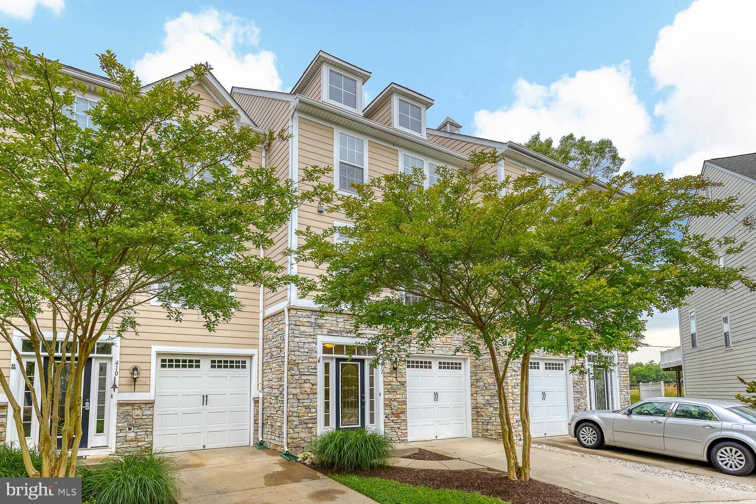 Colonial Beach, VA 22443,412 MONROE POINT DR