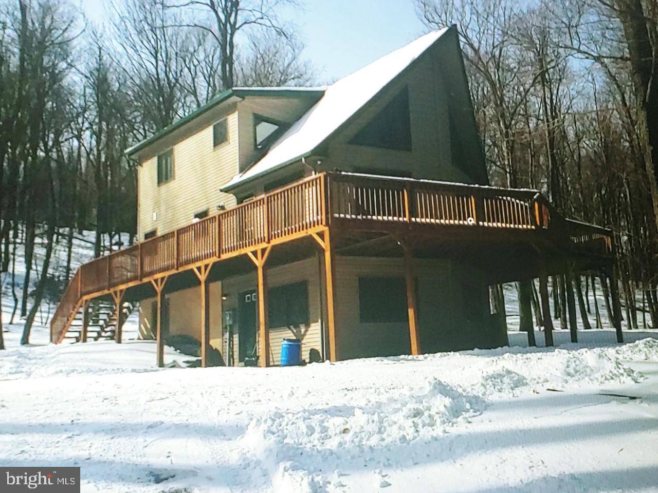 Pocono Lake, PA 18347,1428 LAKE LN