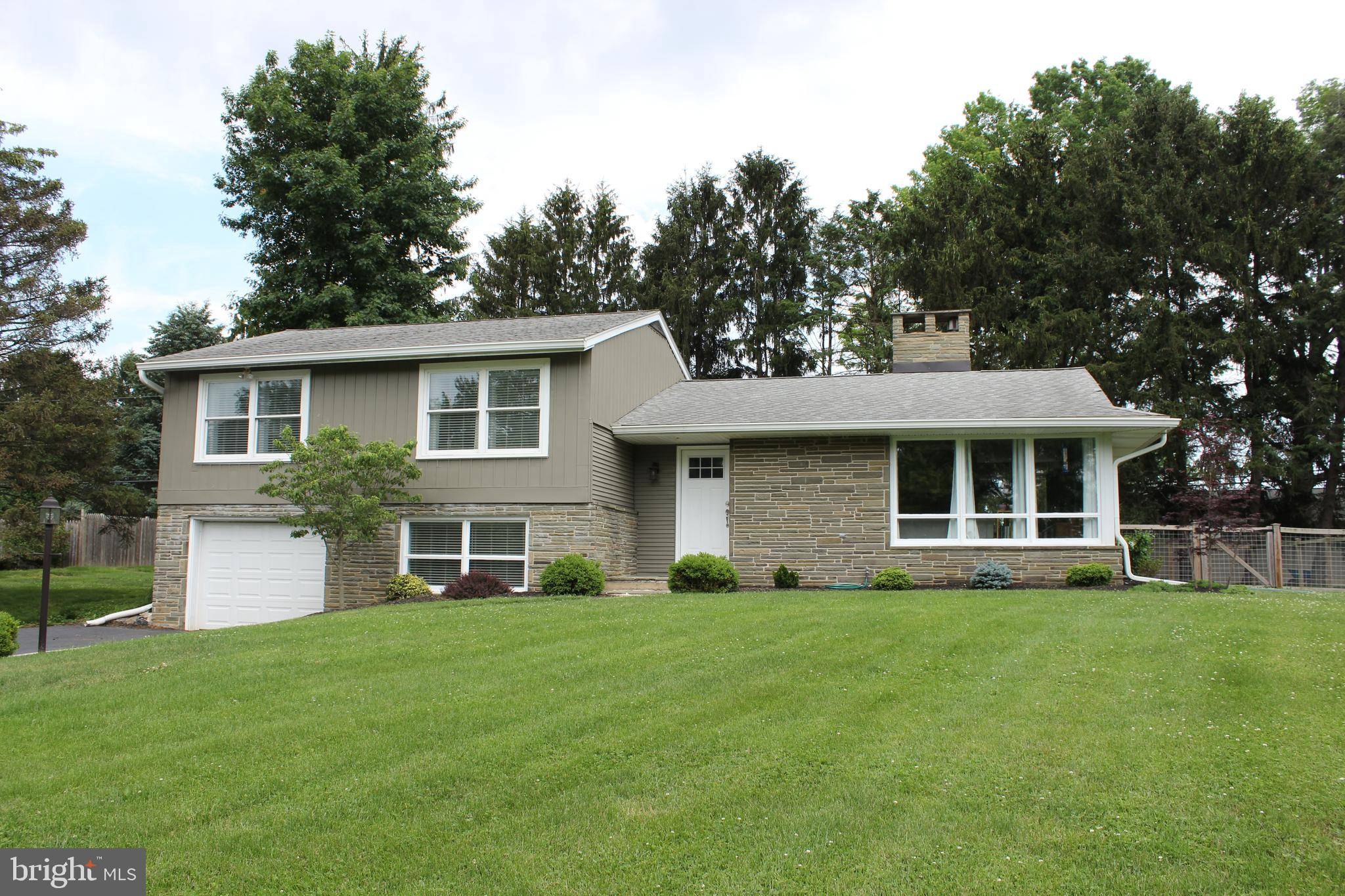 Leola, PA 17540,63 RIDGE VIEW DR