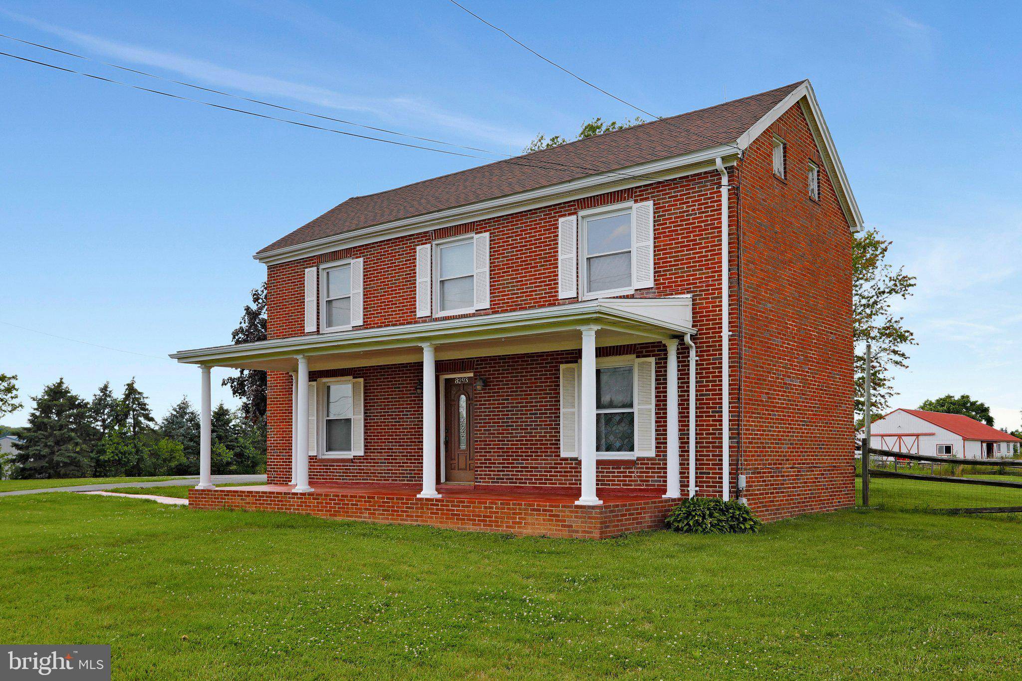 Kearneysville, WV 25430,8293 LEETOWN RD