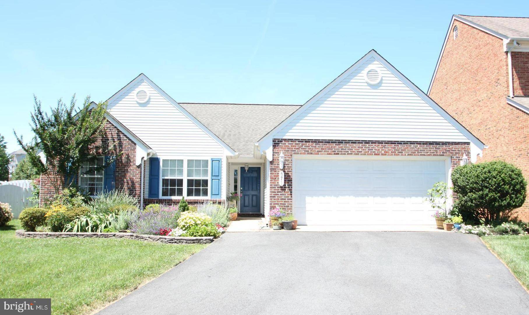 Culpeper, VA 22701,571 GREENS CT