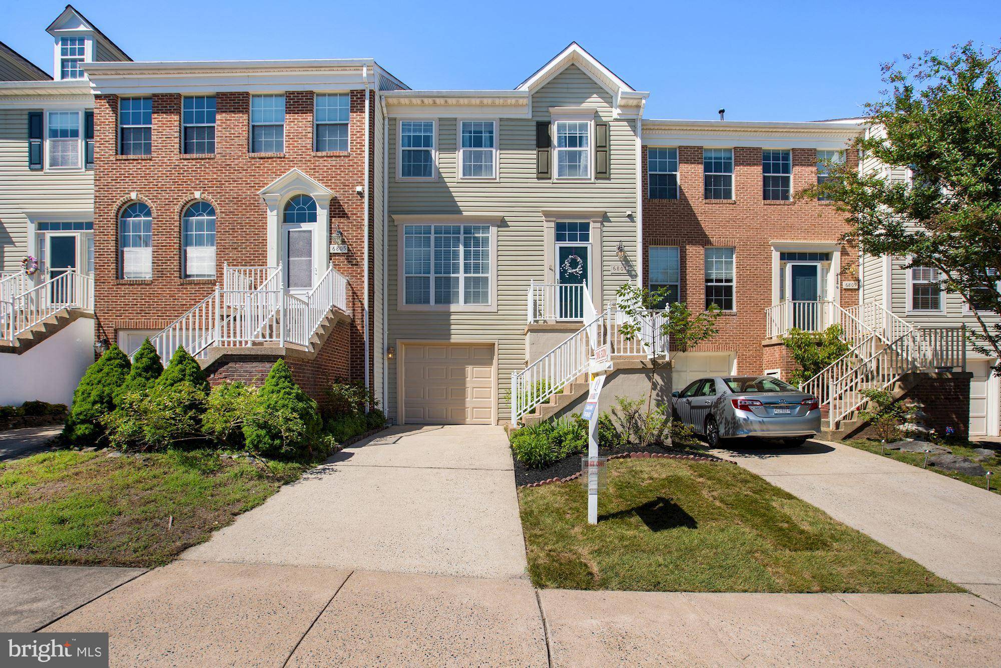 Centreville, VA 20121,6807 CEDAR LOCH CT