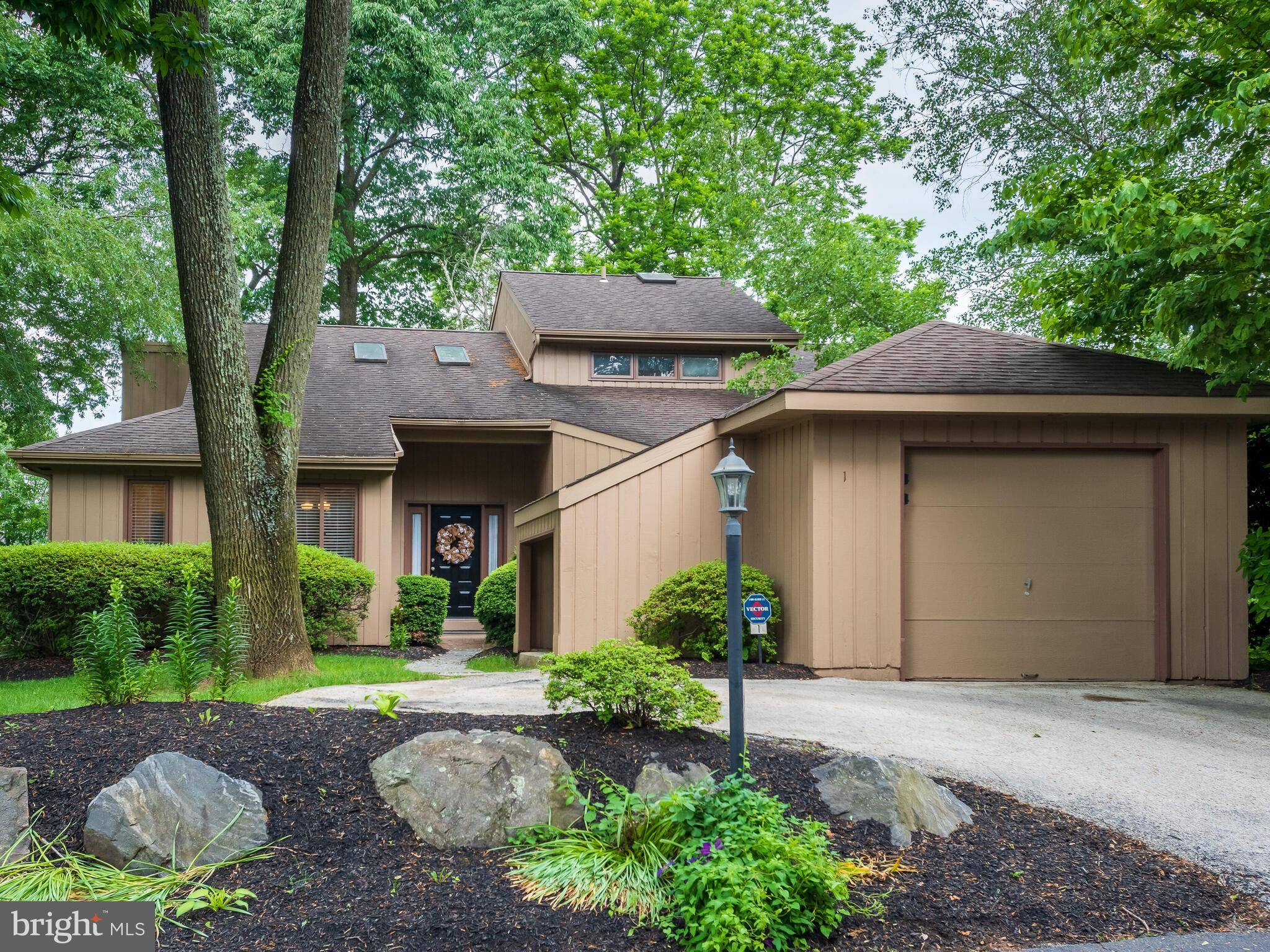 Newtown Square, PA 19073,1 MUIRFIELD CT