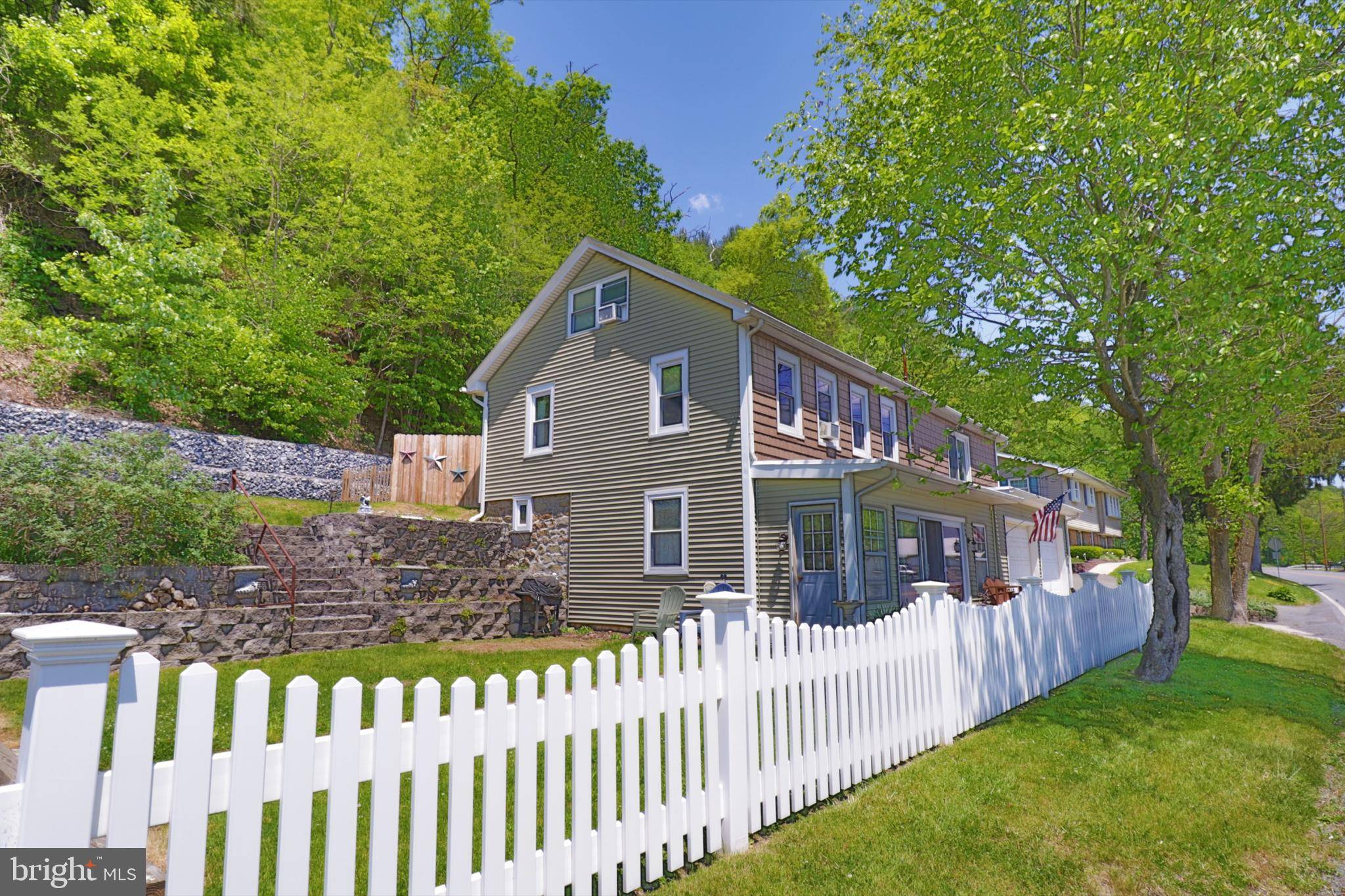 Palmerton, PA 18071,664 FIRELINE RD