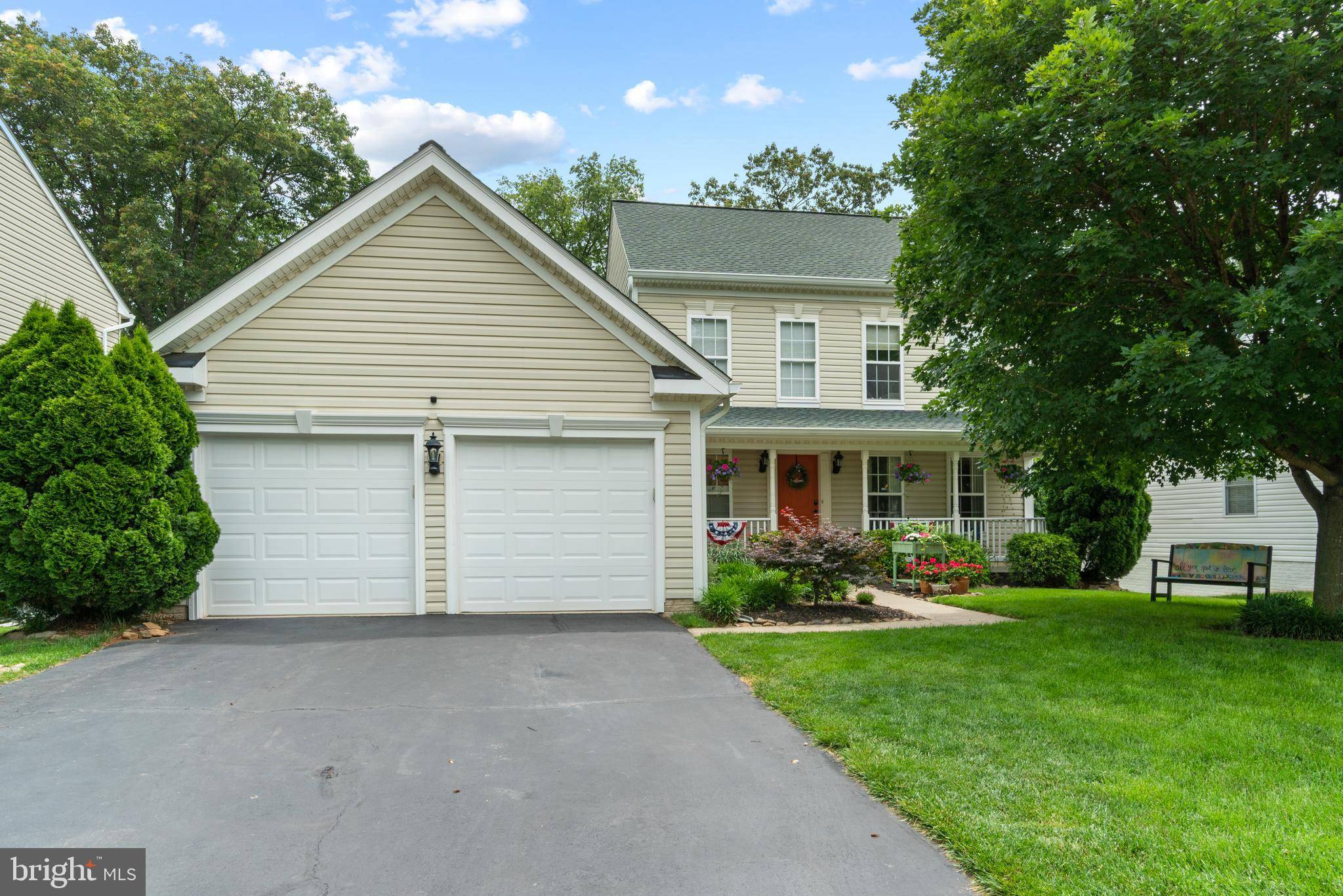 Round Hill, VA 20141,17318 ARROWOOD PL