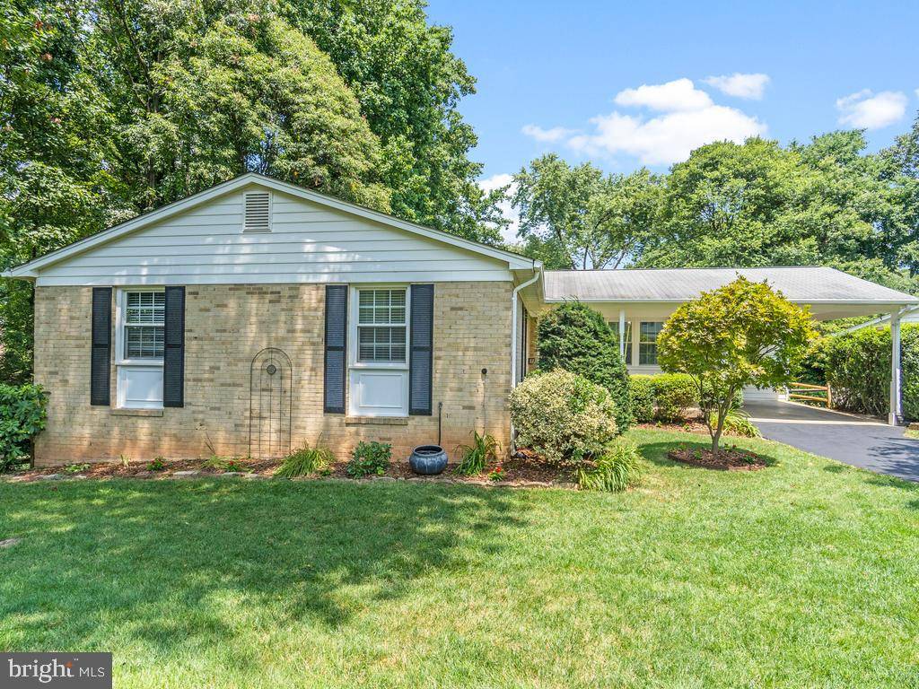 Springfield, VA 22153,7114 BIRD DOG CT