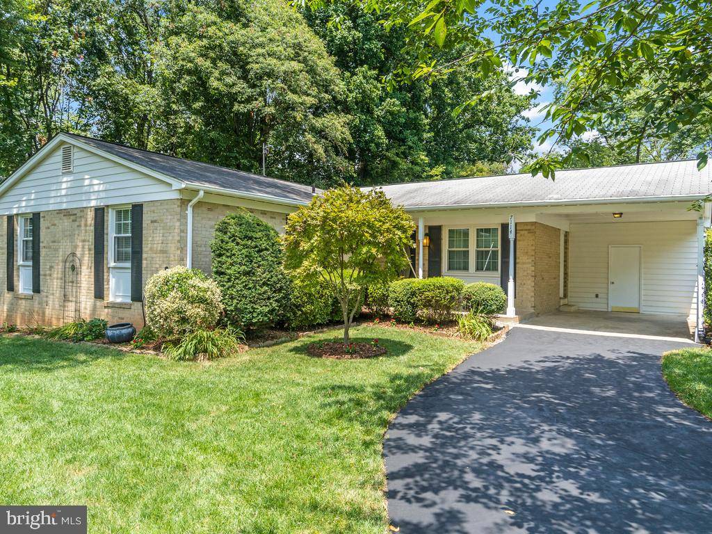 Springfield, VA 22153,7114 BIRD DOG CT