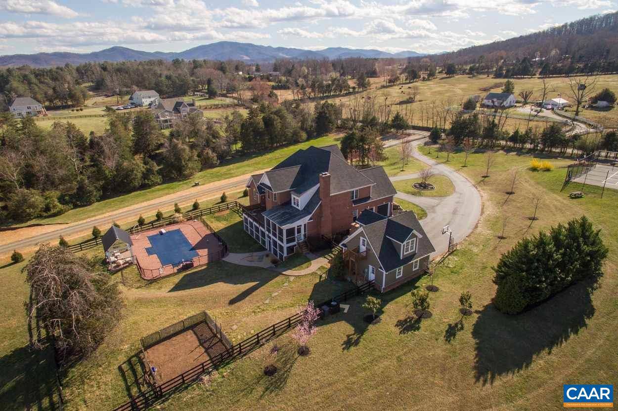 Crozet, VA 22932,493 BURCHS CREEK RD