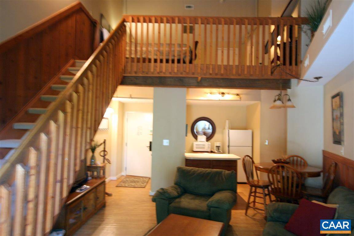 Wintergreen, VA 22958,170 MOUNTAIN INN CONDOS