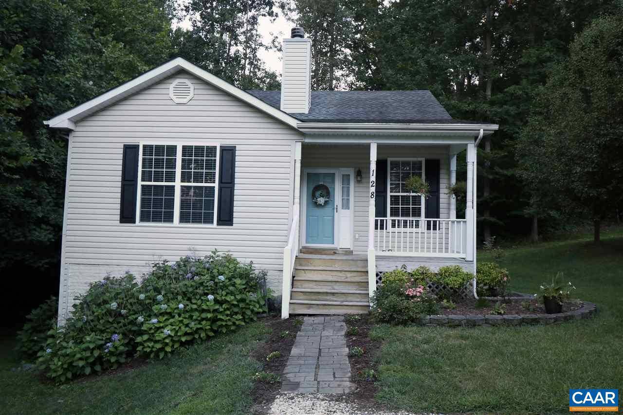 Louisa, VA 23093,128 LOCUST DR DR