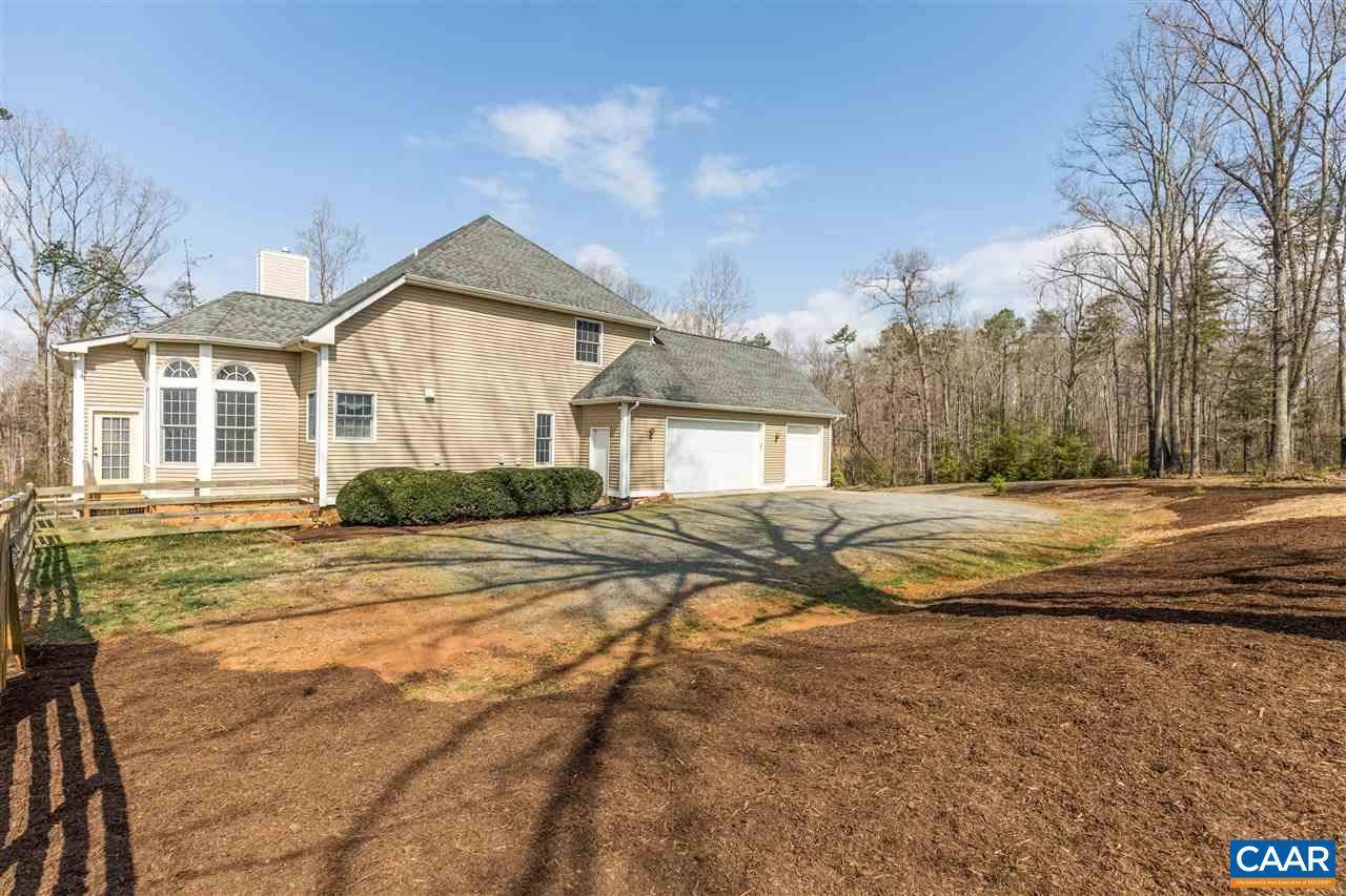 Stanardsville, VA 22973,366 PASTURE LN