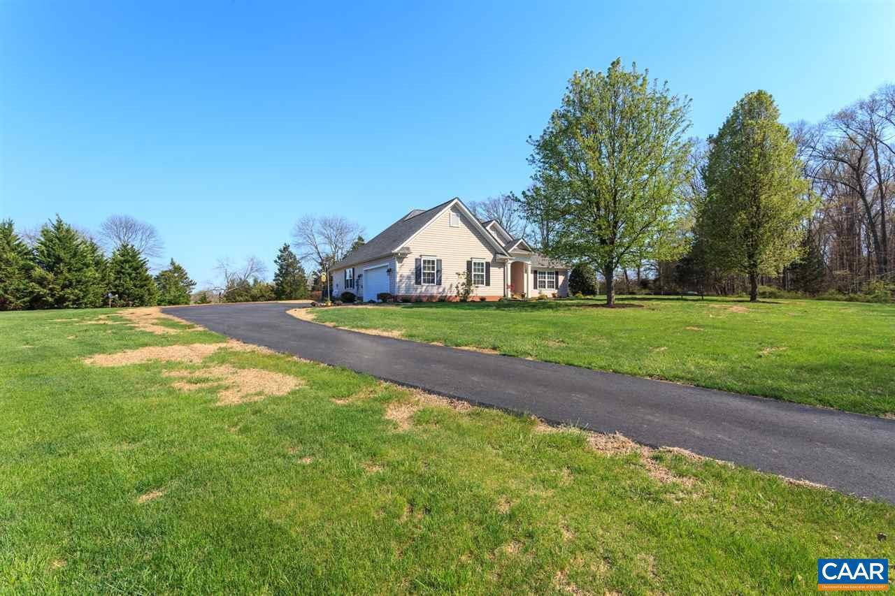 Keswick, VA 22947,102 W RIDGE CT CT