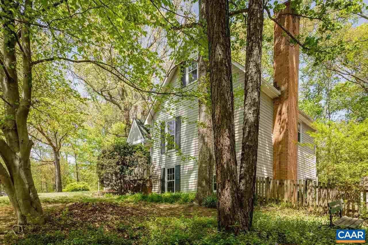 Charlottesville, VA 22901,691 VICTORIAN CT CT