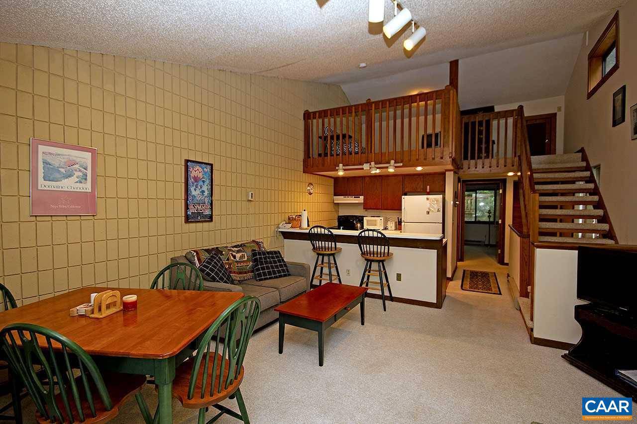 Wintergreen, VA 22958,637 WHITE OAK CONDOS