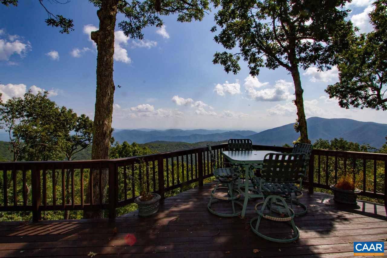 Wintergreen Resort, VA 22967,379 CEDAR DR DR