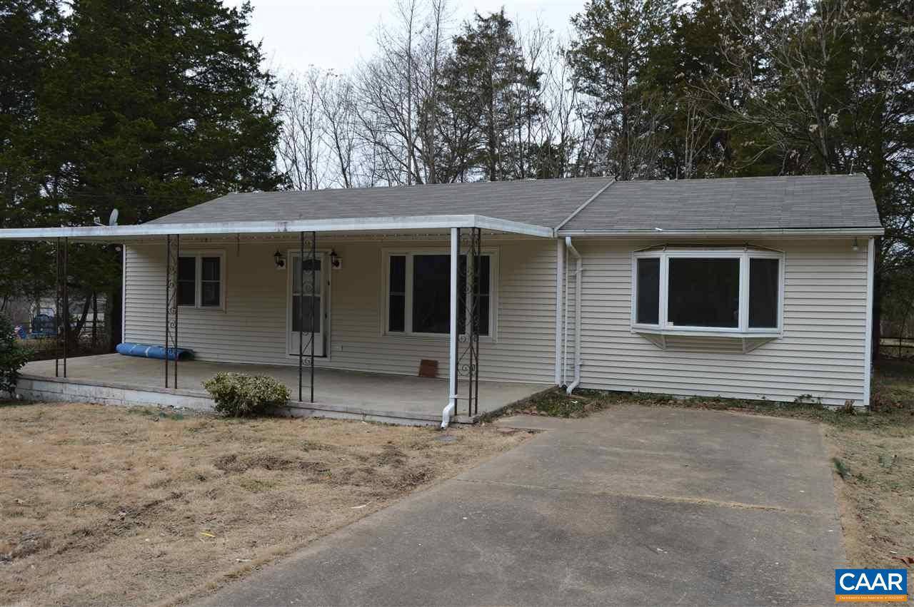 Louisa, VA 23093,245 LOCUST DR DR