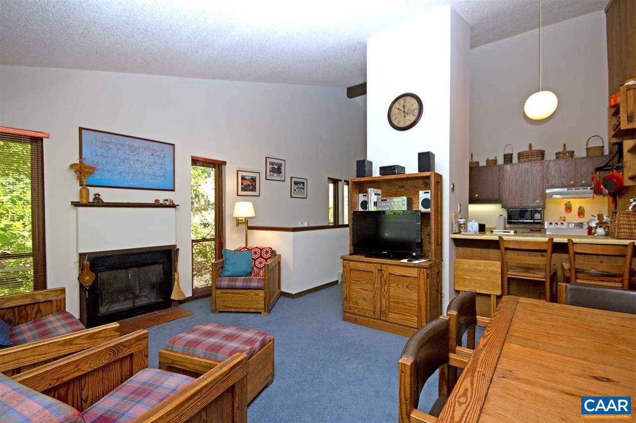 Wintergreen Resort, VA 22967,612 WHITE OAK CONDOS