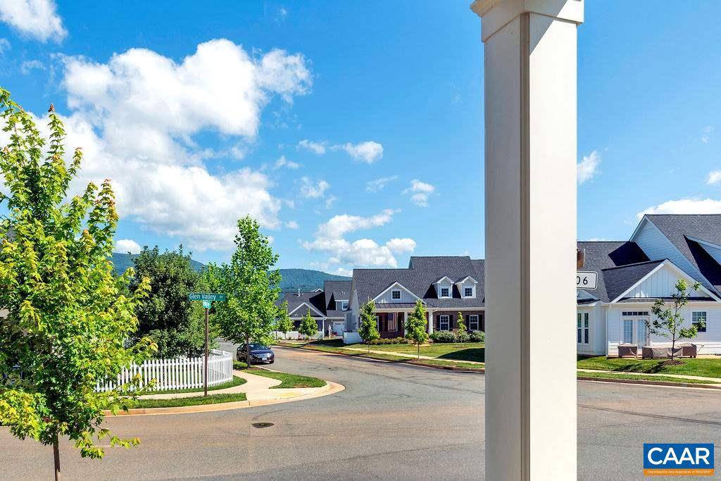 Crozet, VA 22932,3096 GLEN VALLEY DR DR