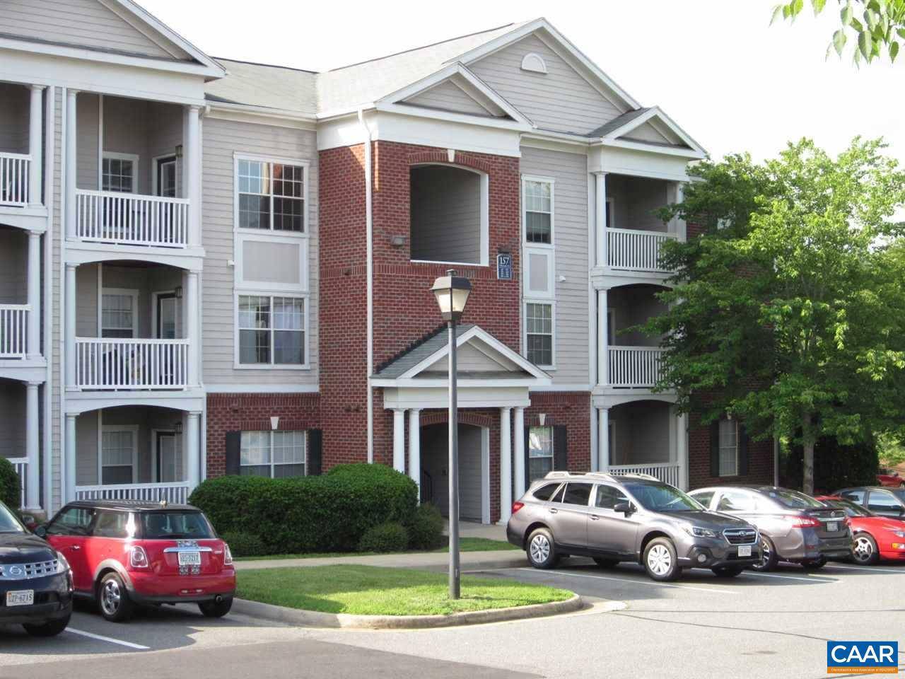 Charlottesville, VA 22903,197 YELLOWSTONE DR #306