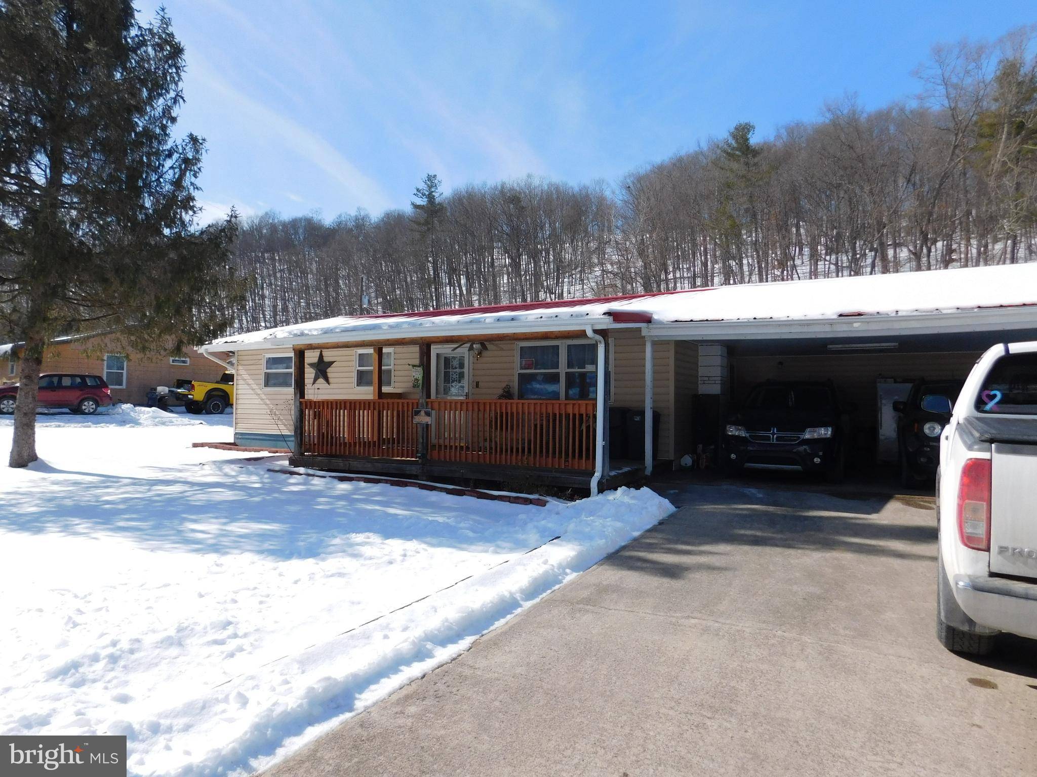 Moorefield, WV 26836,1194 JENKINS RUN RD