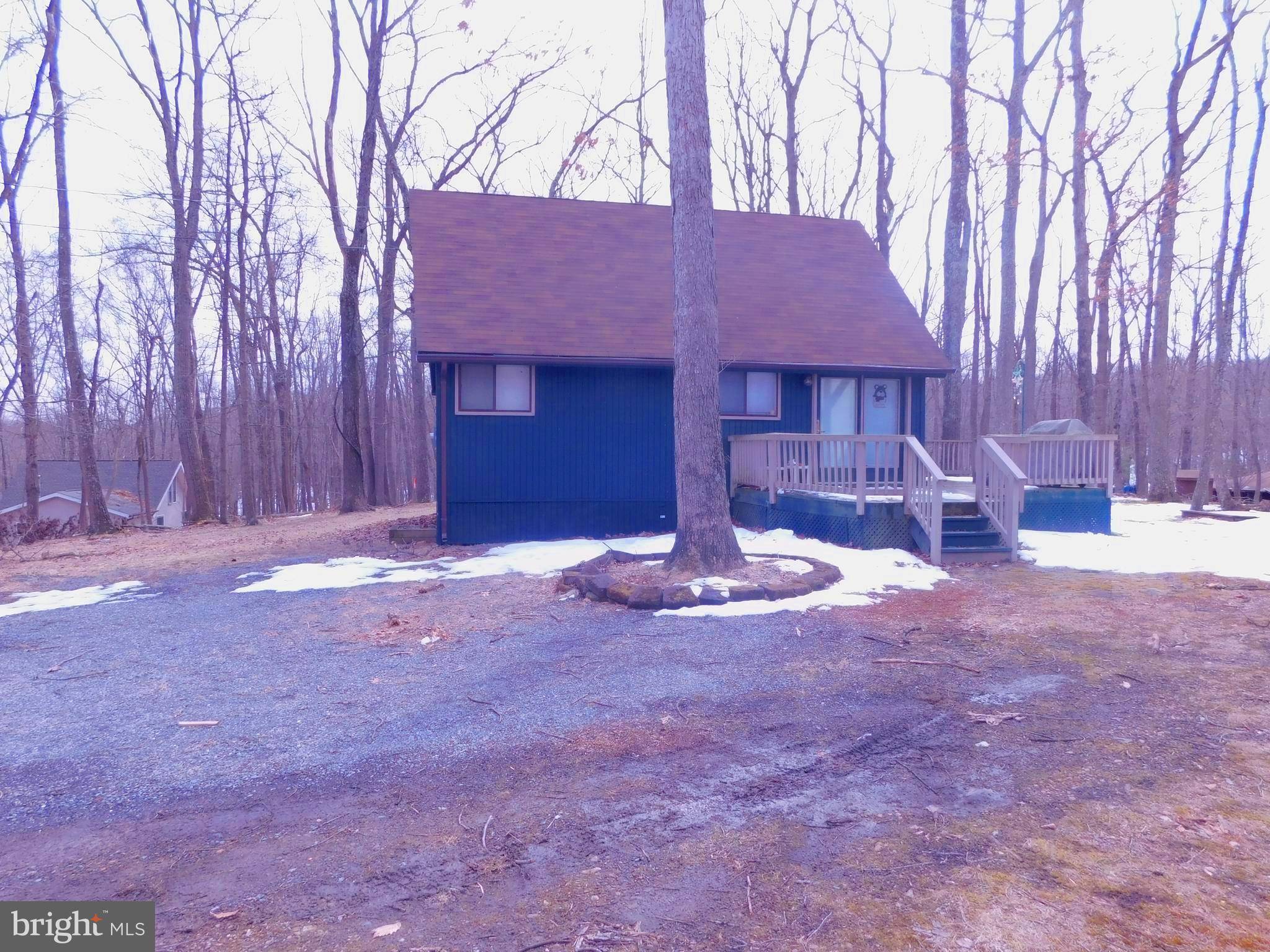 Hedgesville, WV 25427,163 ONEIDA TRAIL