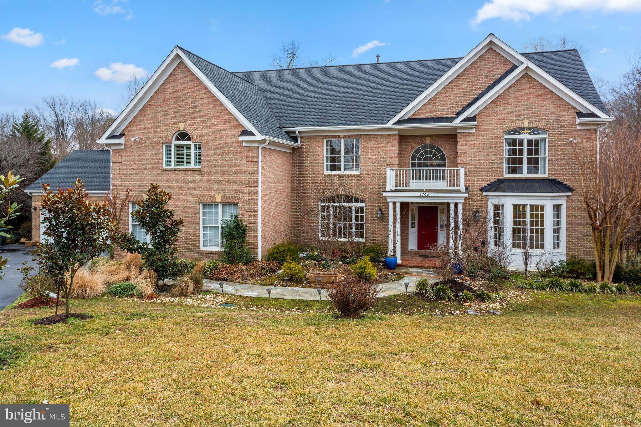 Oakton, VA 22124,3700 WAPLES CREST CT