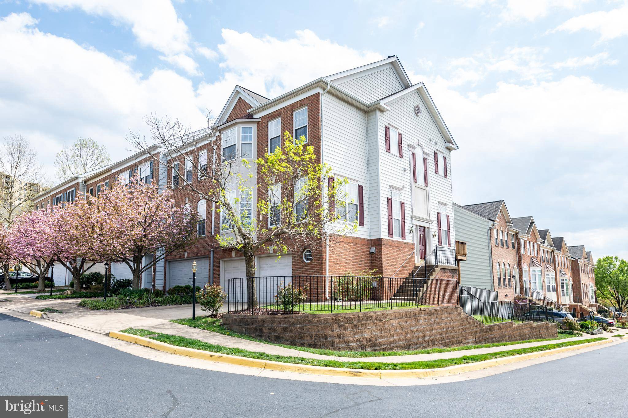 Alexandria, VA 22312,6251 AUBURN LEAF LN