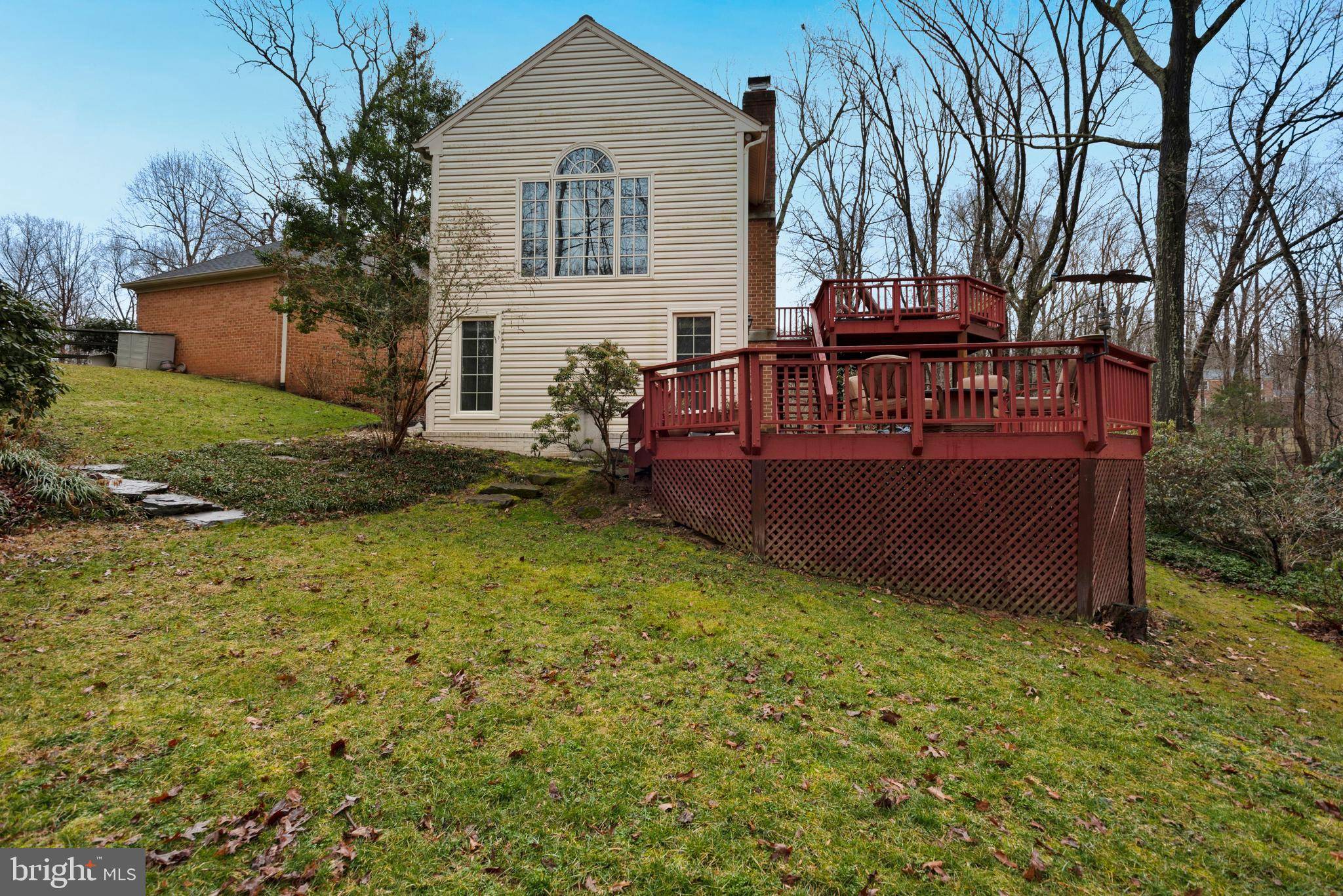 Great Falls, VA 22066,9293 IVY TREE LN