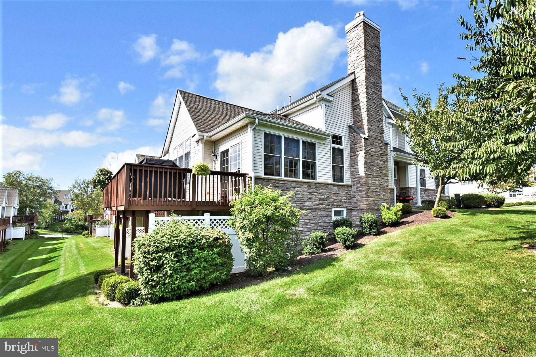 Easton, PA 18042,1170 TROON CT