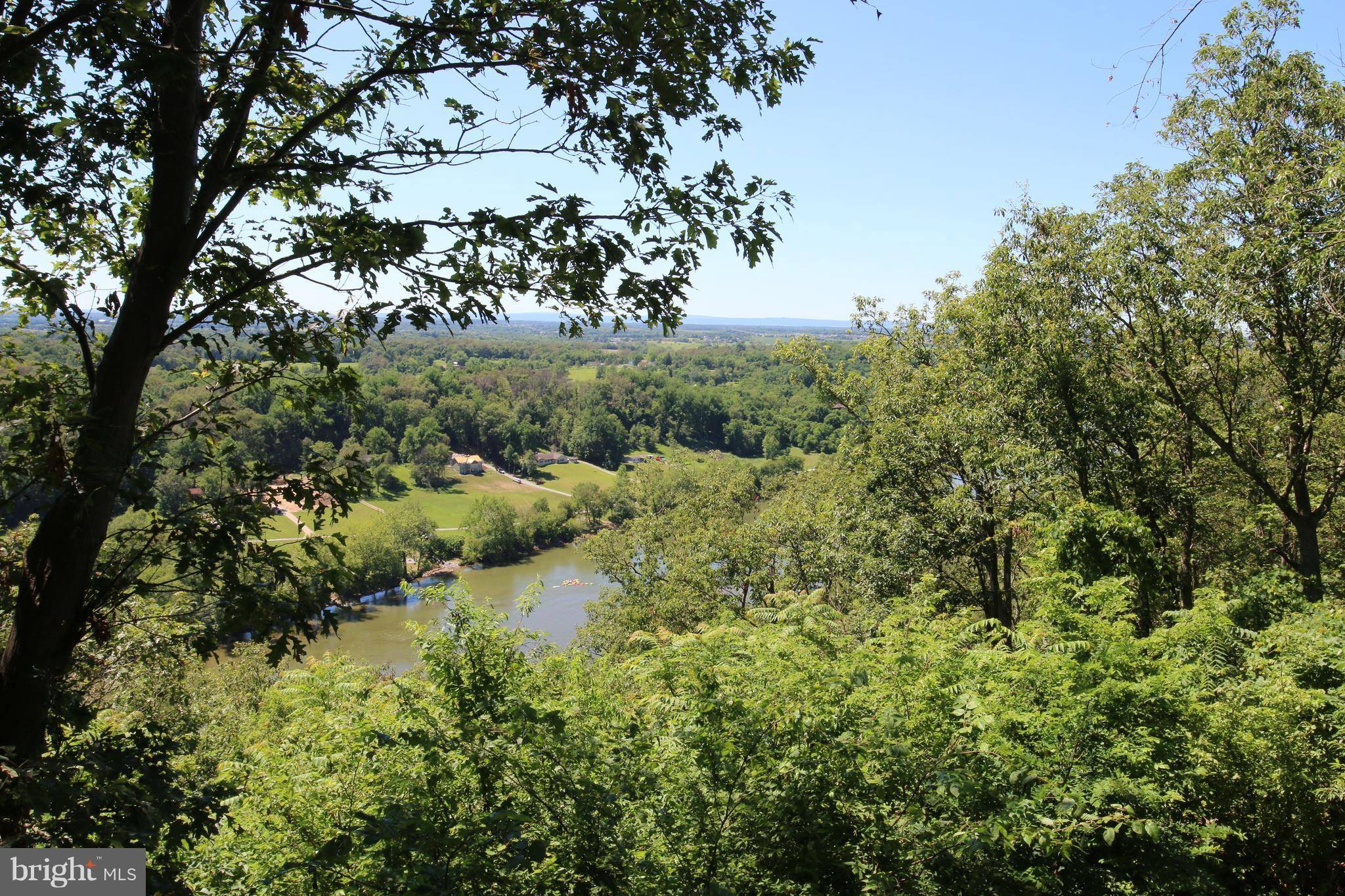 Harpers Ferry, WV 25425,129 MOUNTAINSIDE RD