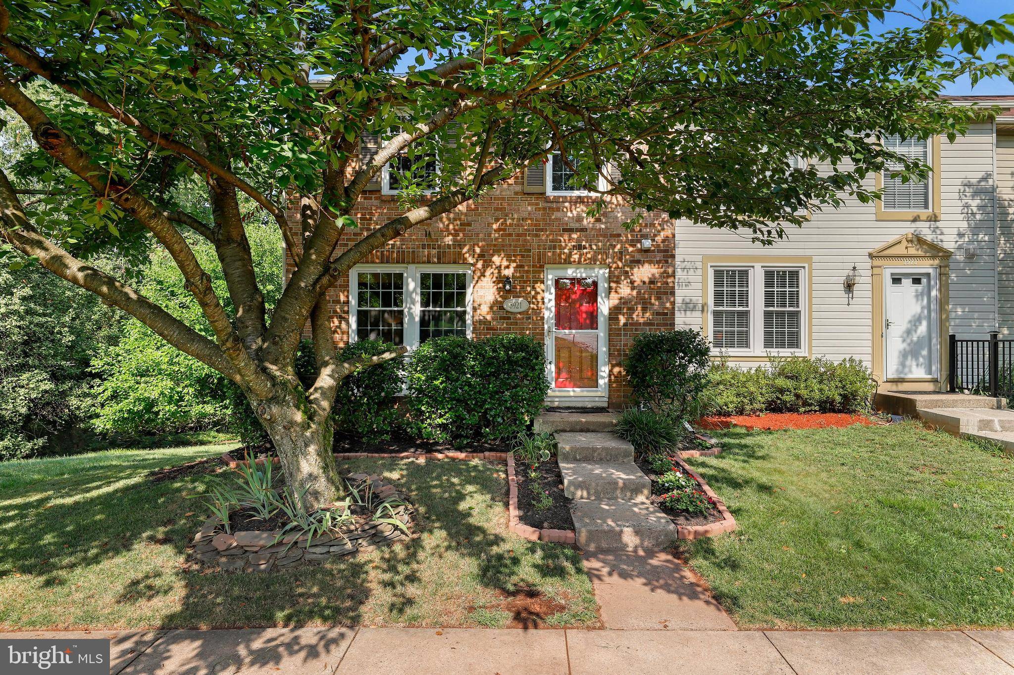 Fairfax, VA 22033,3921 PLUM RUN CT