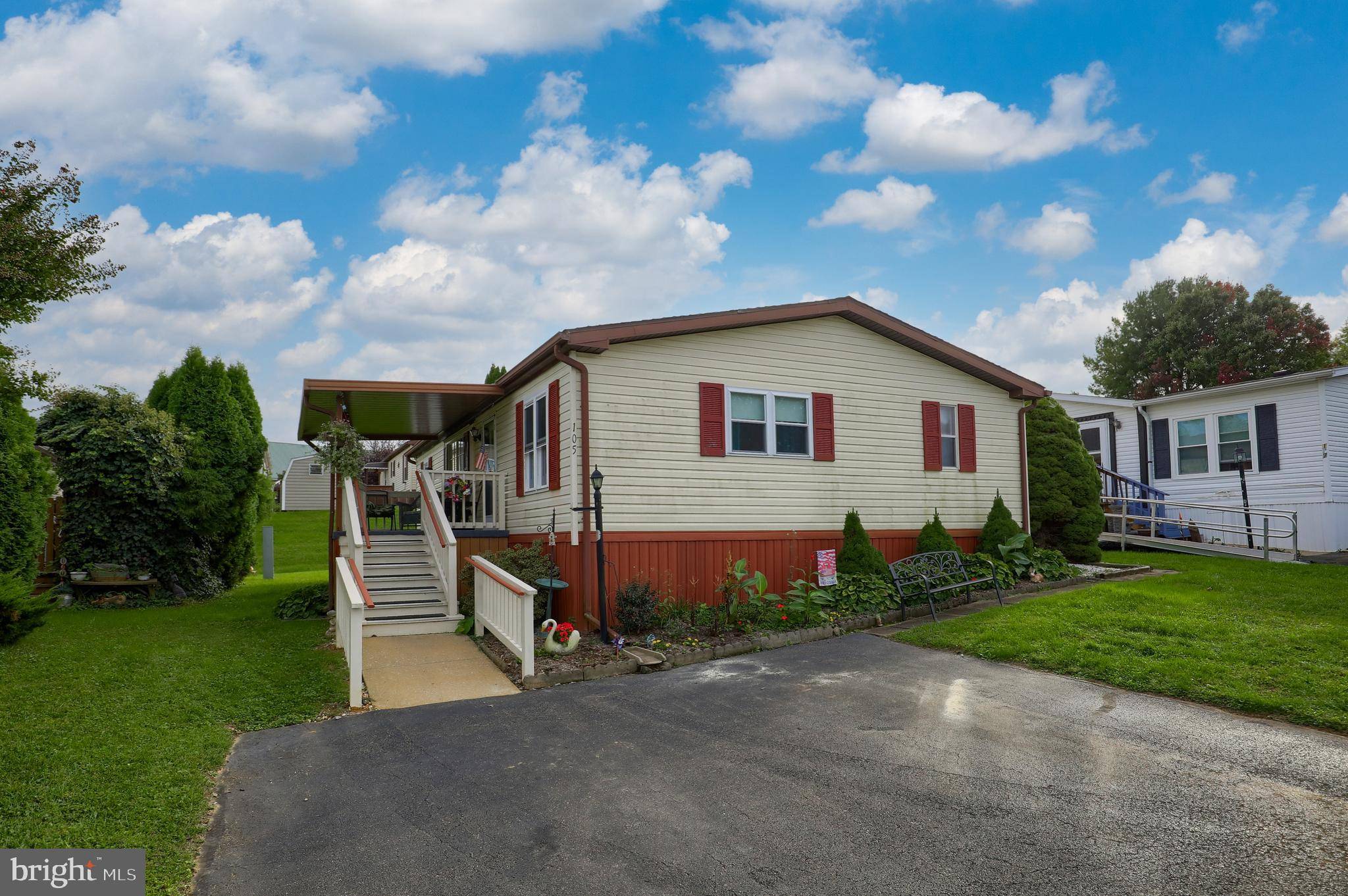 Lancaster, PA 17603,105 PHEASANT RIDGE CIR