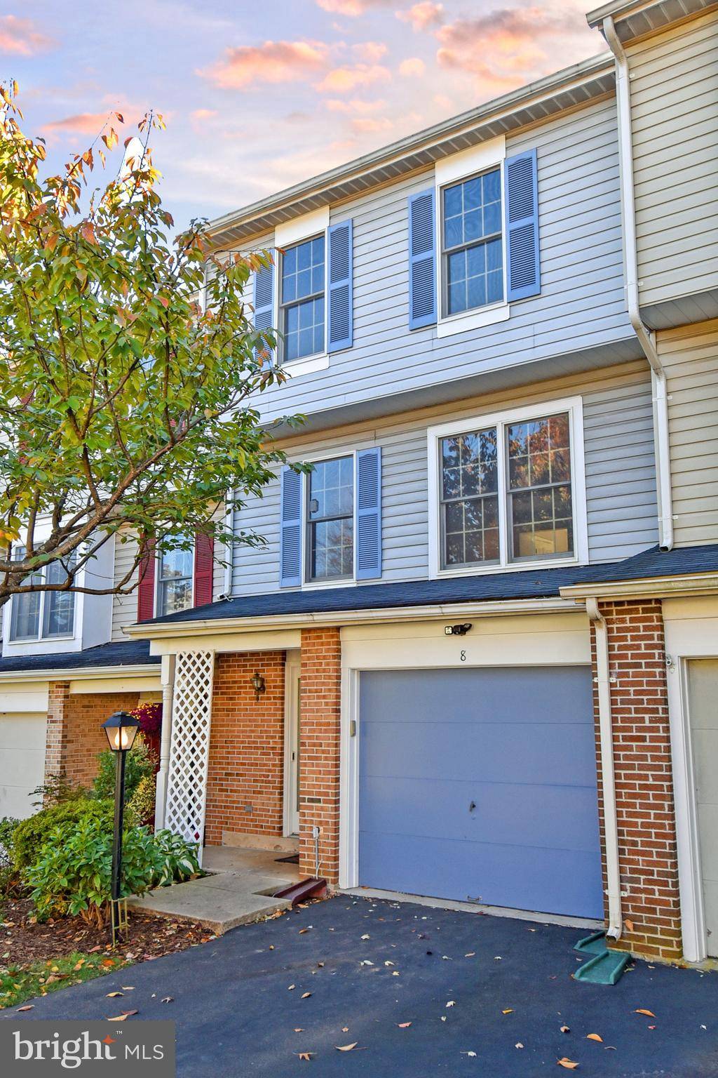 Gaithersburg, MD 20877,8 COTTONWOOD