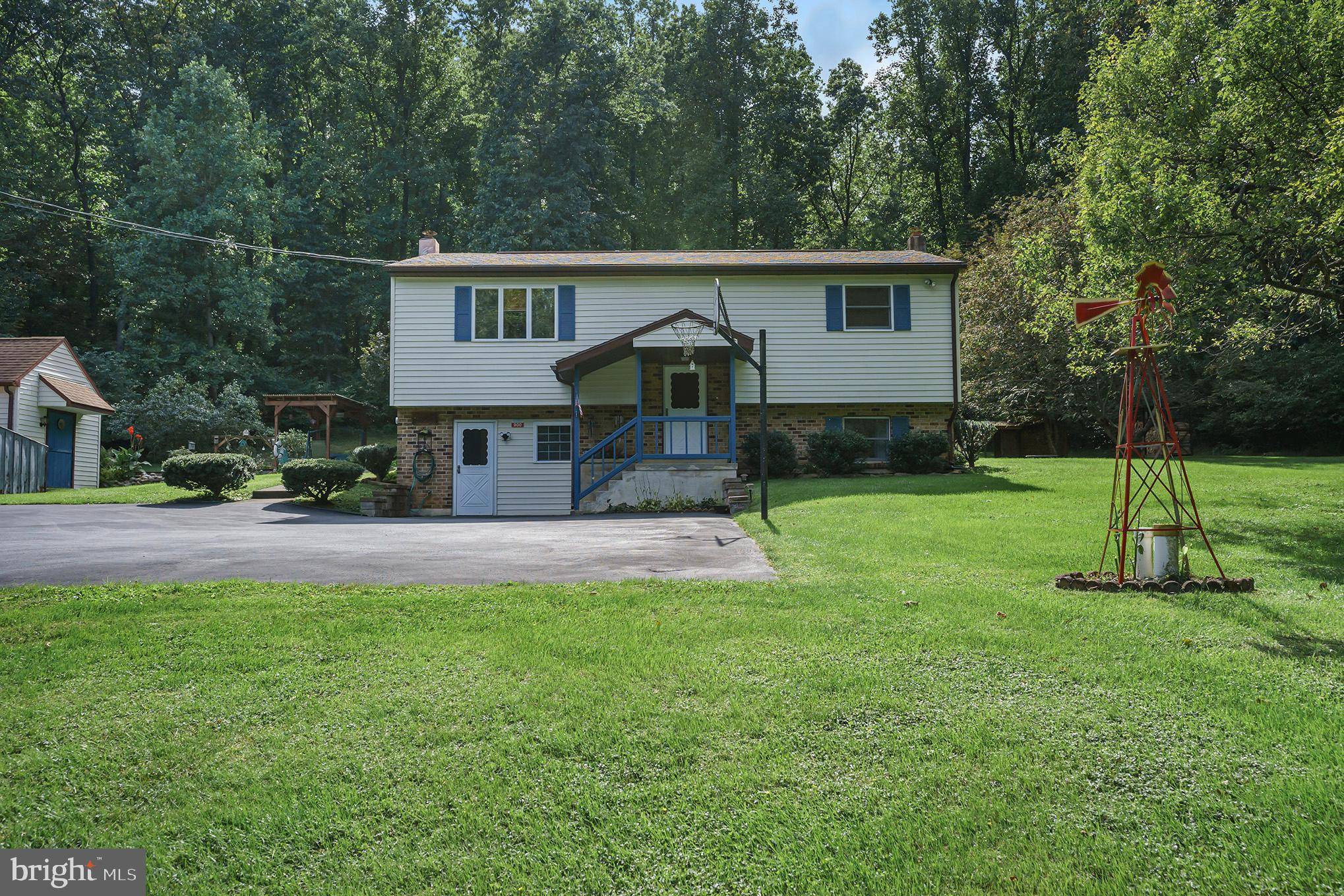 Blandon, PA 19510,900 MOUNTAIN SPRING RD