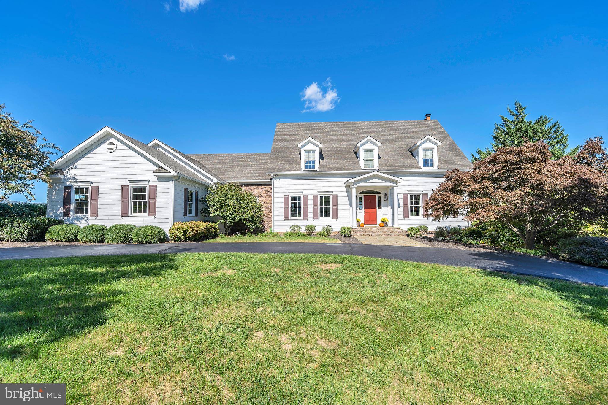 Round Hill, VA 20141,35395 CARNOUSTIE CIR