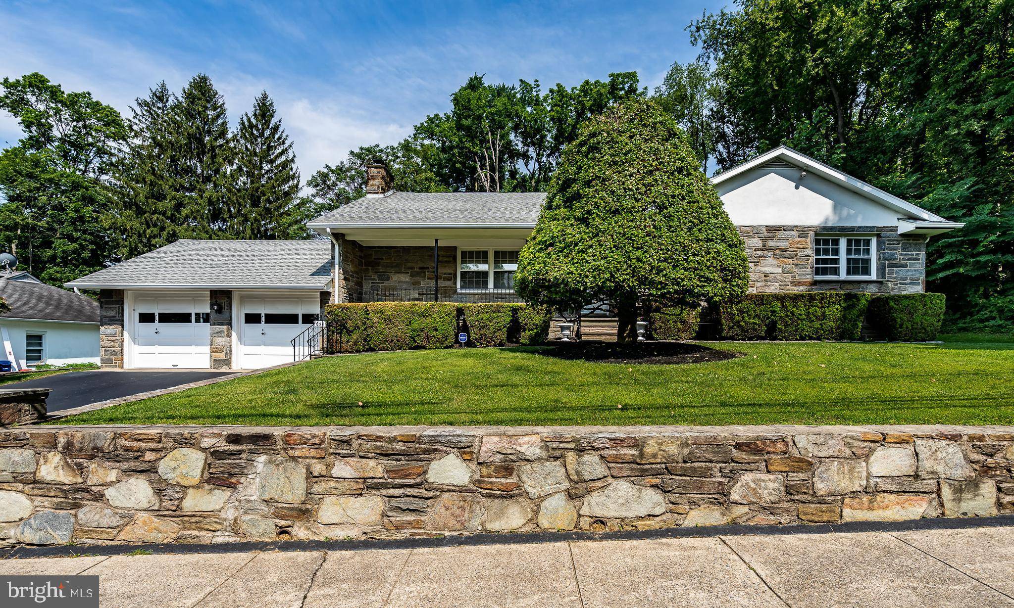 Glenside, PA 19038,650 KELLY LN