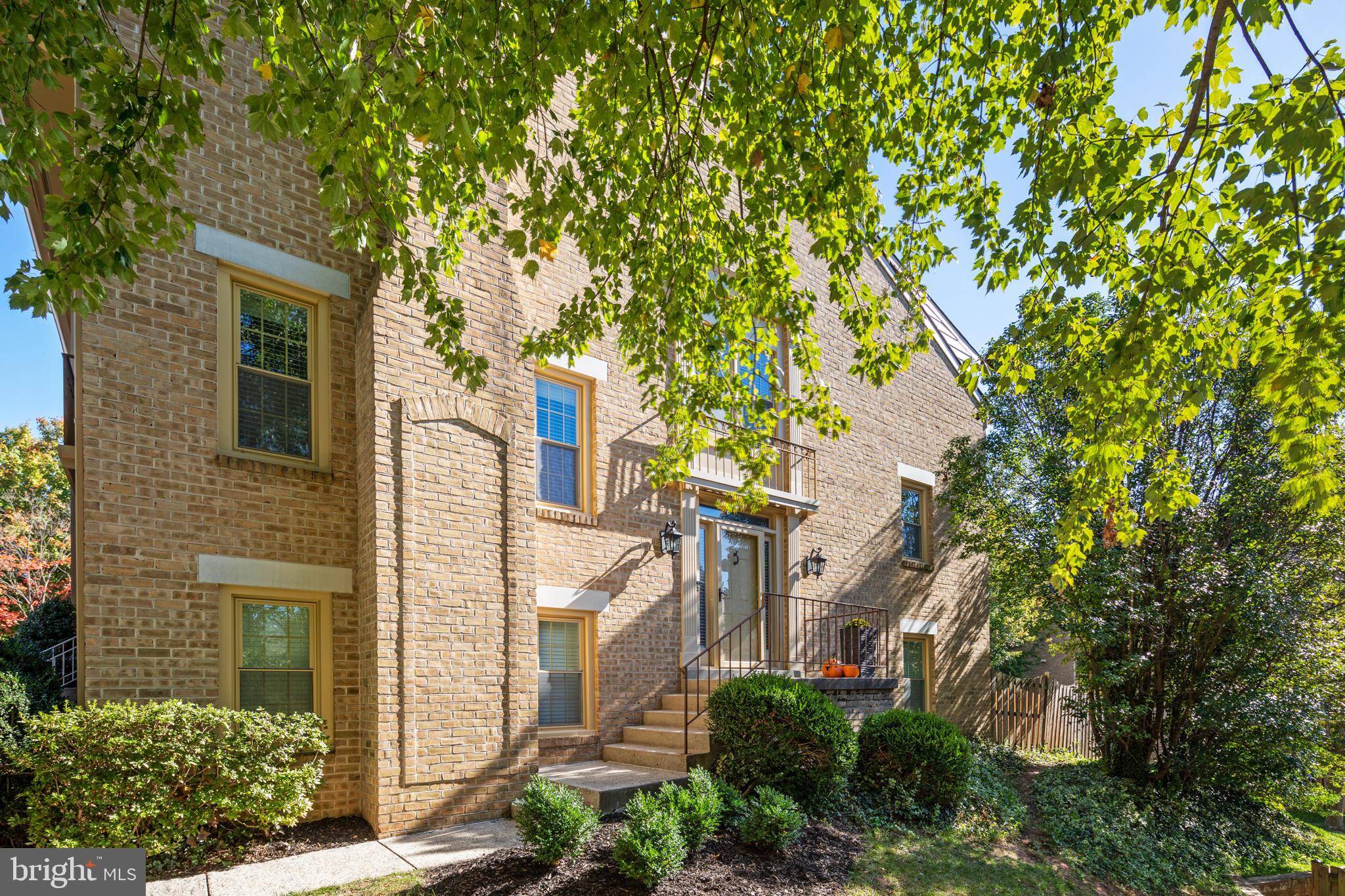 Falls Church, VA 22043,2135 KINGS GARDEN WAY