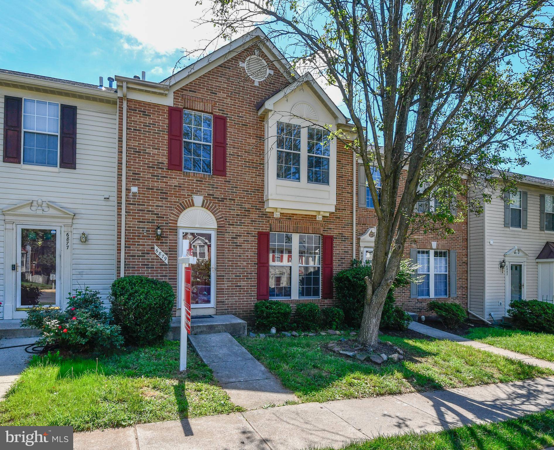 Centreville, VA 20121,6879 RIDGE WATER CT