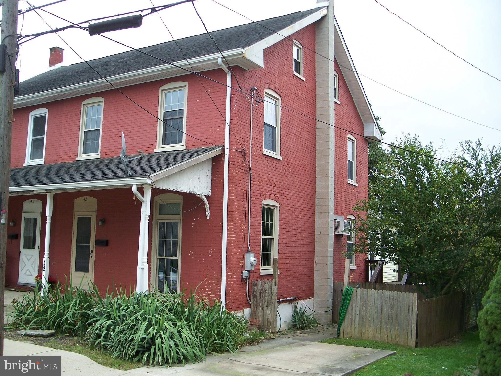 Christiana, PA 17509,42 BROAD ST