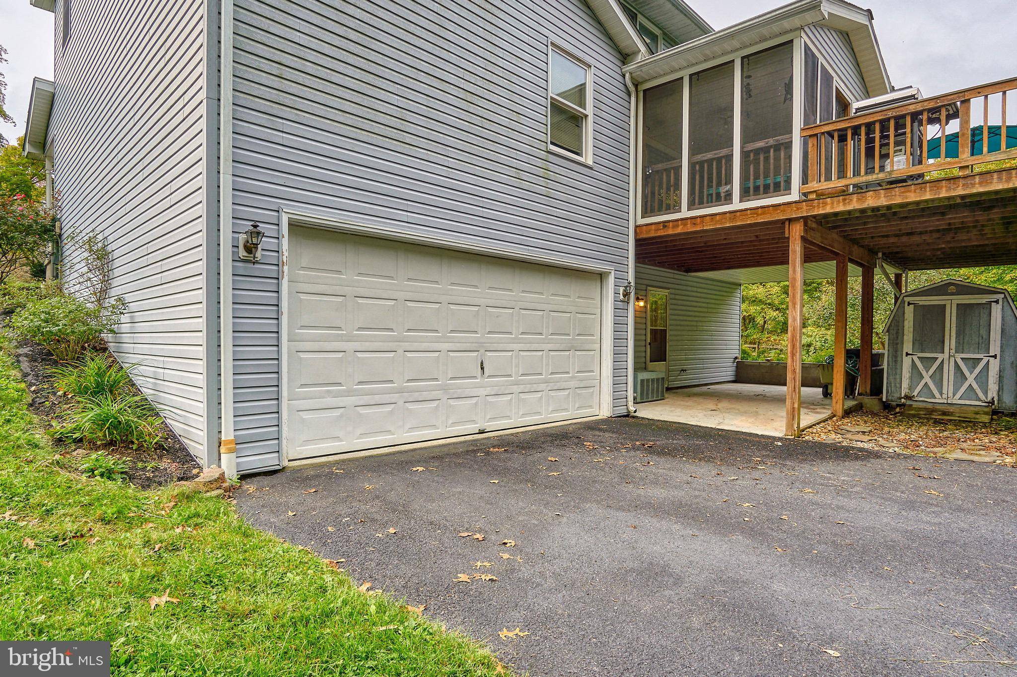 Mount Holly Springs, PA 17065,19 YANKEE DR