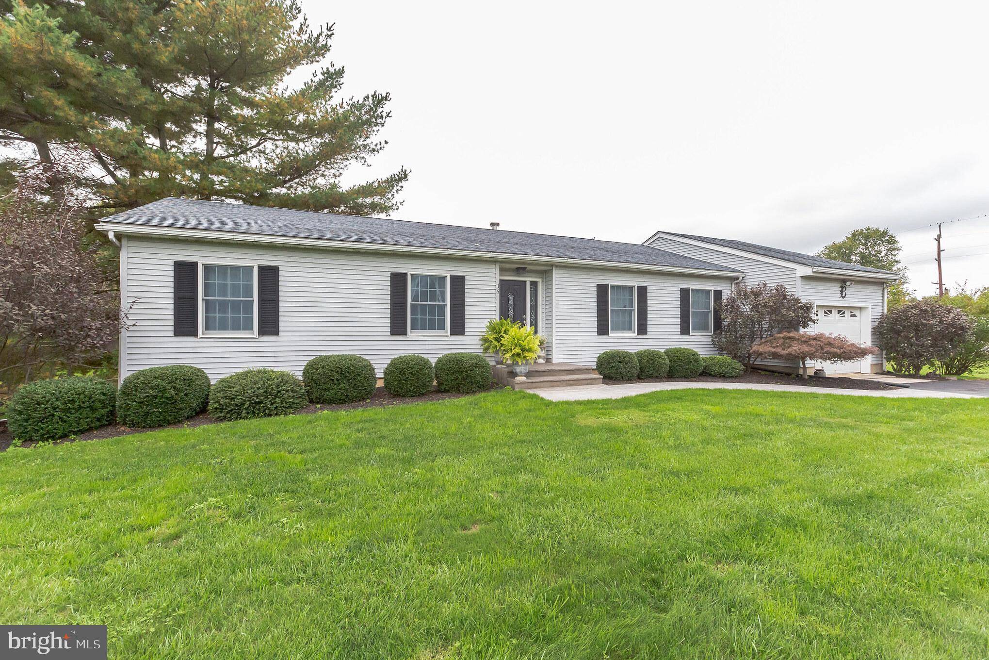 Pilesgrove, NJ 08098,15 WICK DR