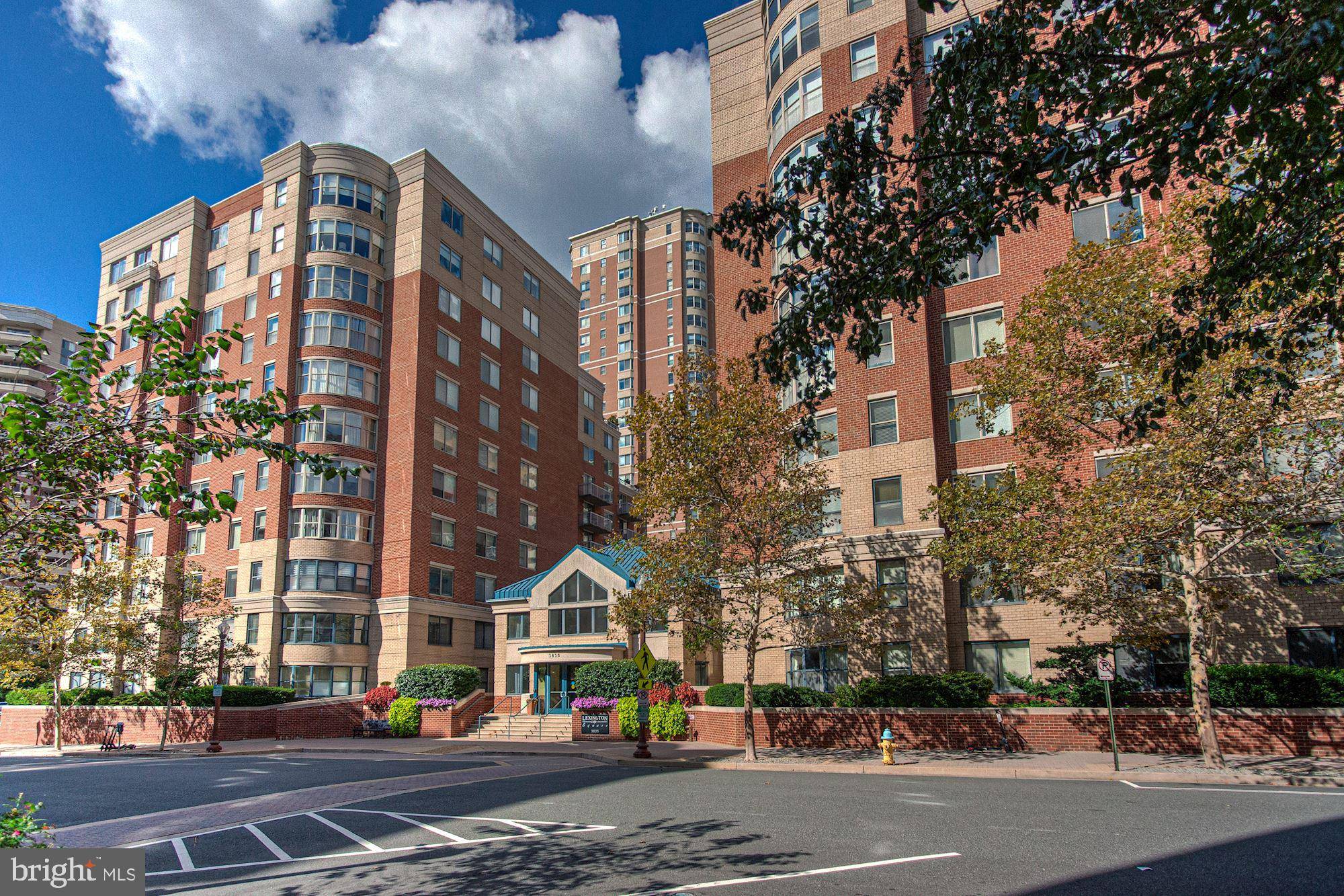 Arlington, VA 22203,3835 9TH ST N #206E