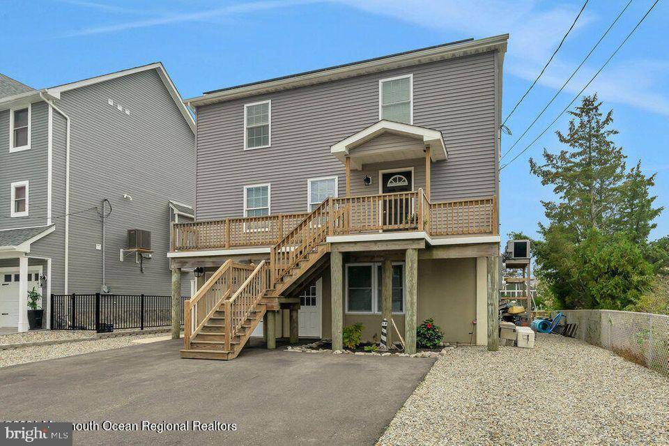 Lanoka Harbor, NJ 08734,817 SANDPIPER DR