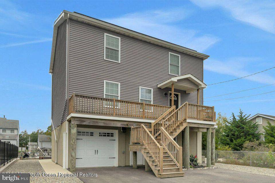 Lanoka Harbor, NJ 08734,817 SANDPIPER DR