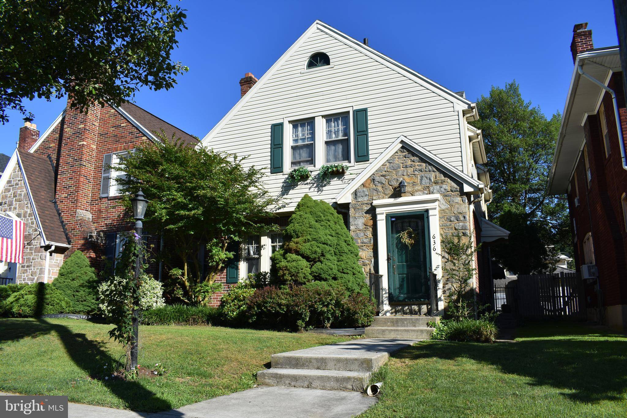 York, PA 17403,636 COLONIAL AVE