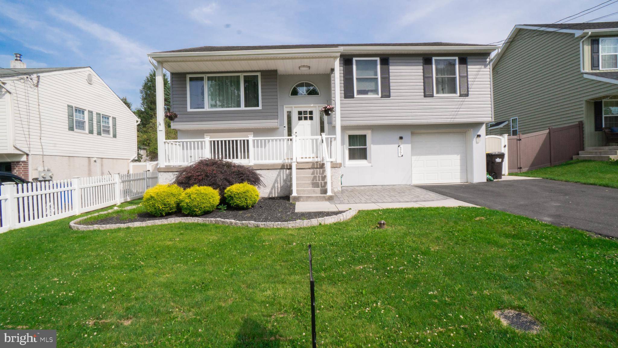 Feasterville Trevose, PA 19053,4241 WILLOW AVE