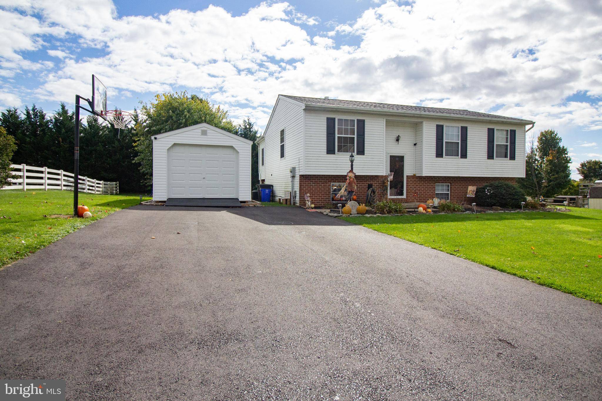 Felton, PA 17322,87 CYPRESS POINT